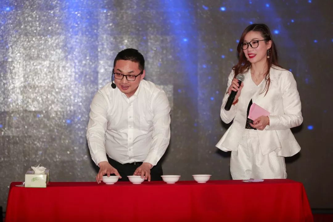 关于比赛中出现技惊四座一役，全场观众陶醉其中的信息