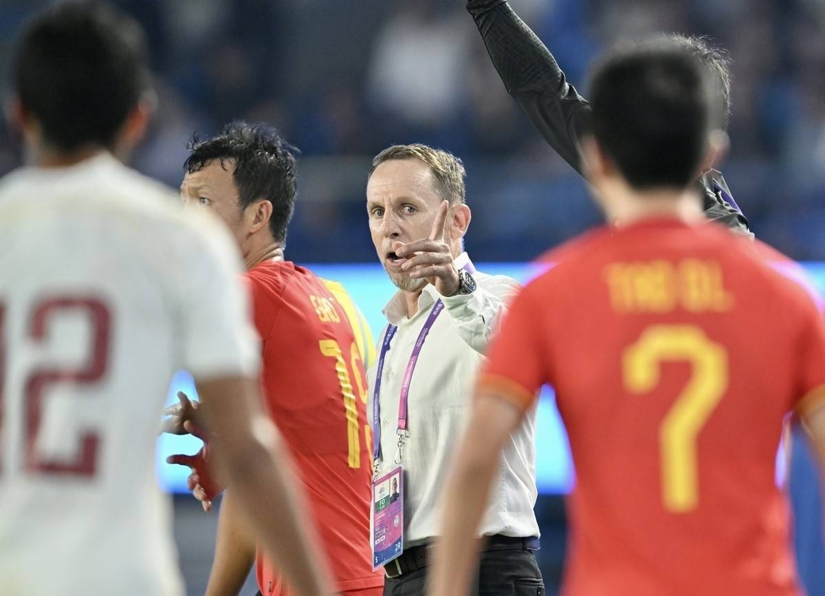 爱游戏下载-预赛过程依次接续临场合战激起热情的简单介绍