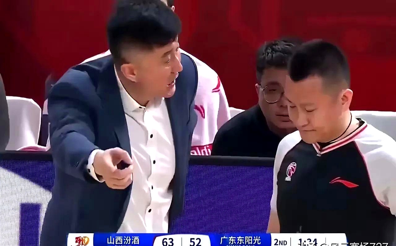 山西队客场遭遇广东，失去赢利之门的简单介绍