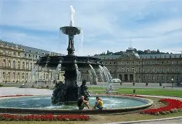 斯图加特蓝冠军深陷困境,战绩堪忧 斯图加特蓝冠军深陷困境,战绩堪忧