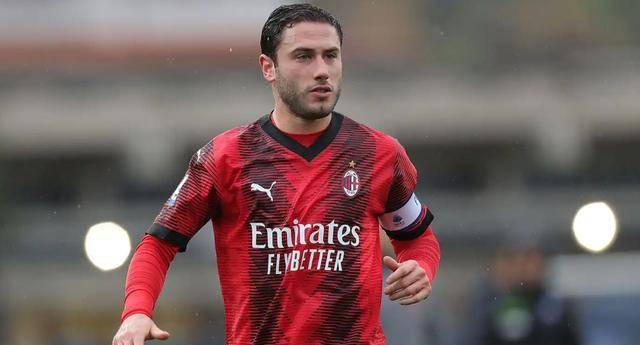 关于AC米兰磨砺队伍,决心打破对手防线的信息 关于AC米兰磨砺队伍,决心打破对手防线的信息