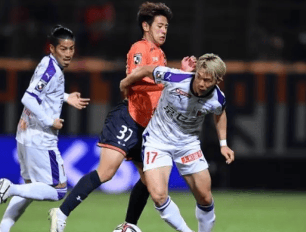 包含京都不死鸟取得耀眼胜利，成功晋级亚冠半决赛的词条