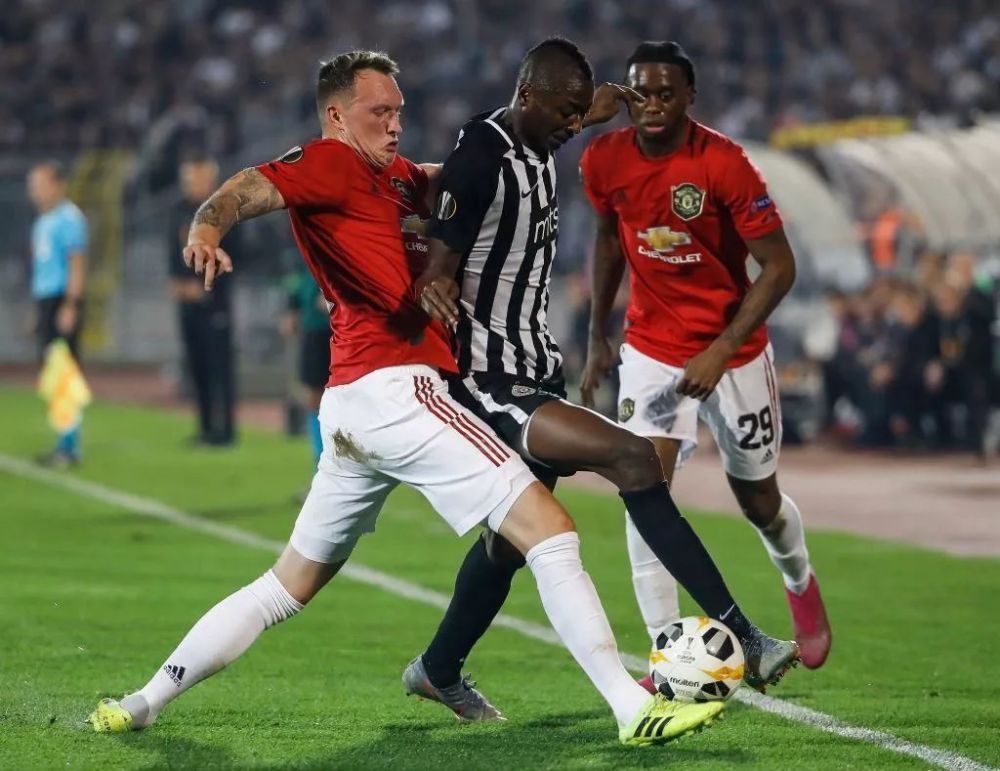 爆冷产生!贝尔格莱德客胜实力强队 爆冷产生!贝尔格莱德客胜实力强队