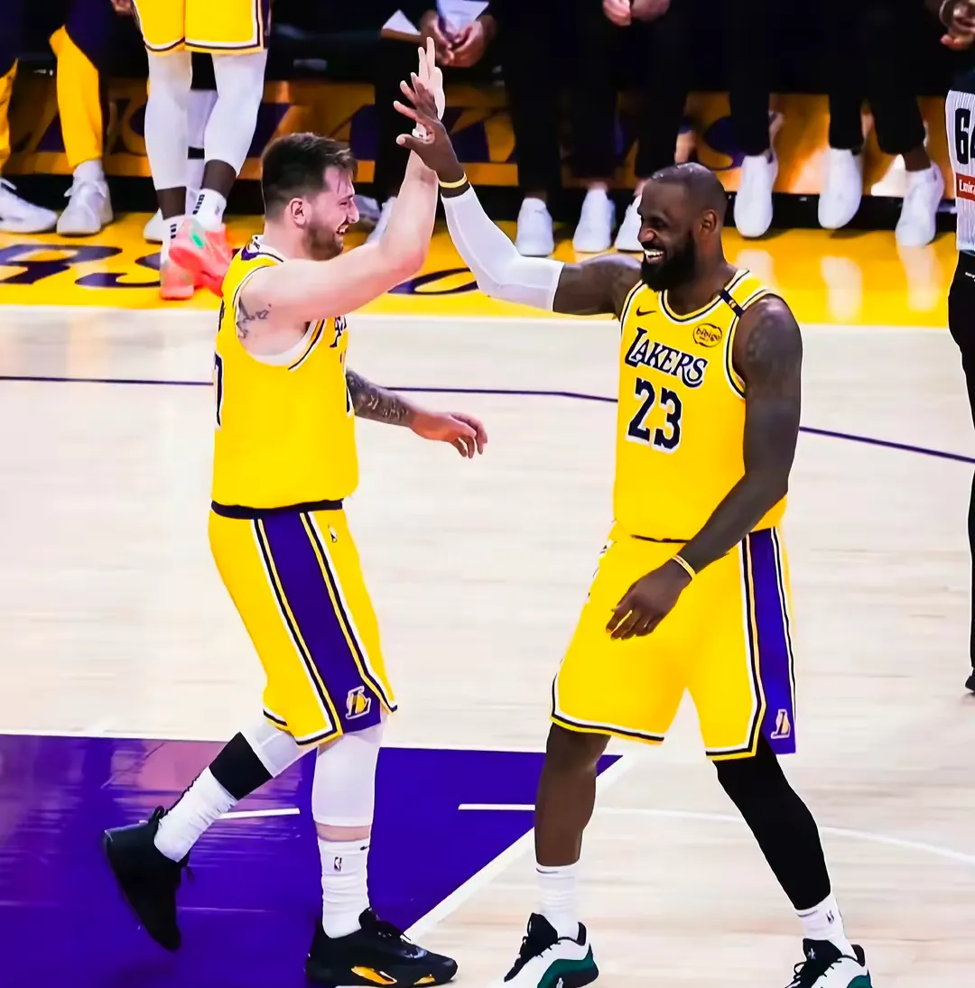 开拓者逆袭掘金,LBJ一哥再次狂轰34分的简单介绍 开拓者逆袭掘金,LBJ一哥再次狂轰34分的简单介绍