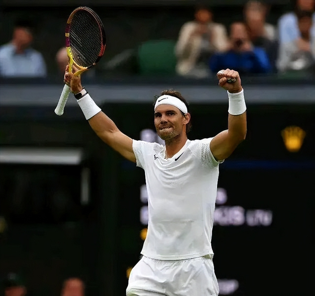 爵士客场连胜,晋级半决赛一步之遥 爵士客场连胜,晋级半决赛一步之遥