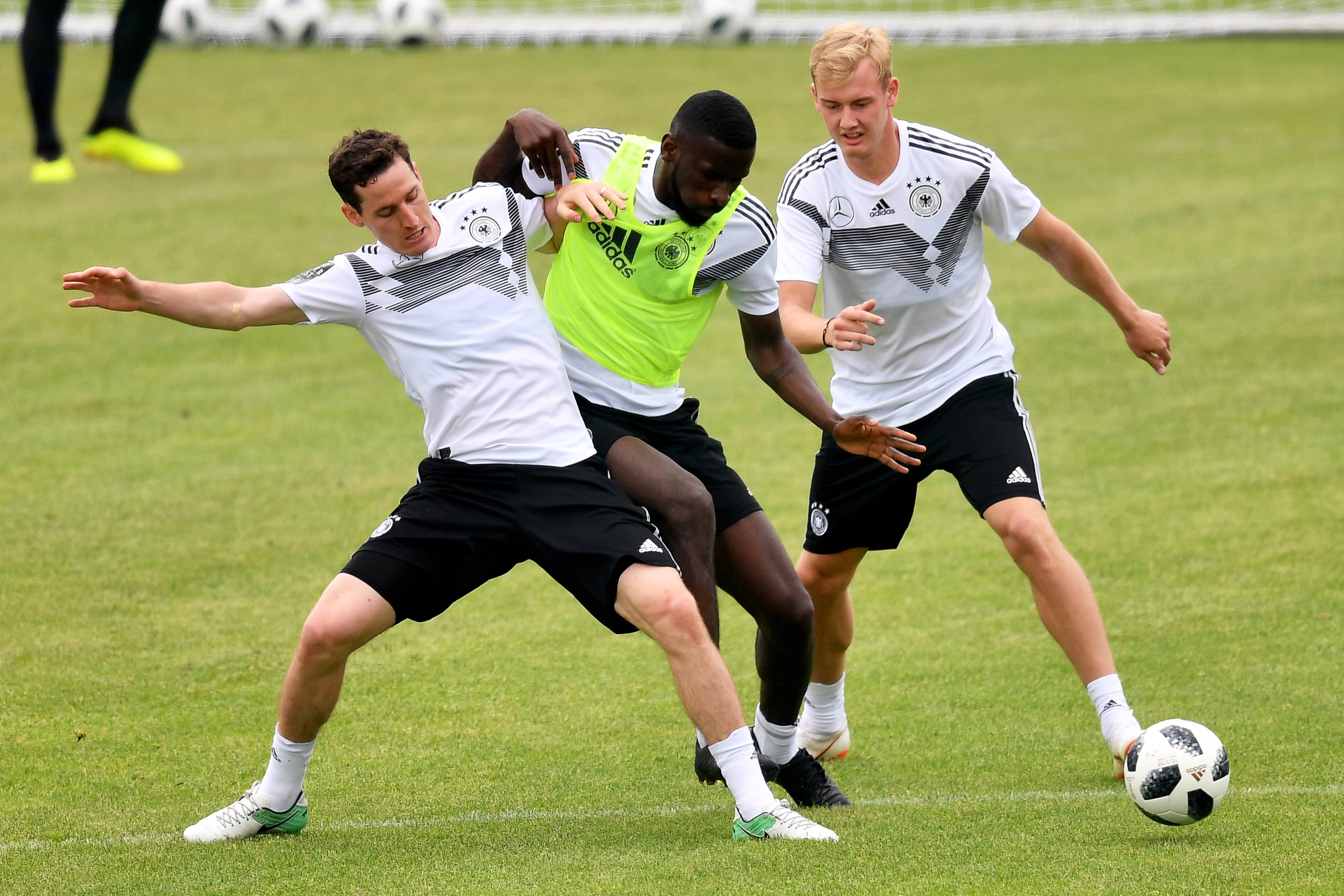 德国队碾压葡萄牙队,张继科关键制胜 德国队碾压葡萄牙队,张继科关键制胜