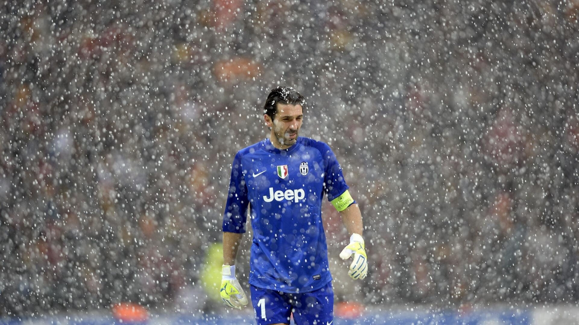 当绿白军团遭遇太极虎,一场友谊赛如何引爆卢卡库的全面进化论?