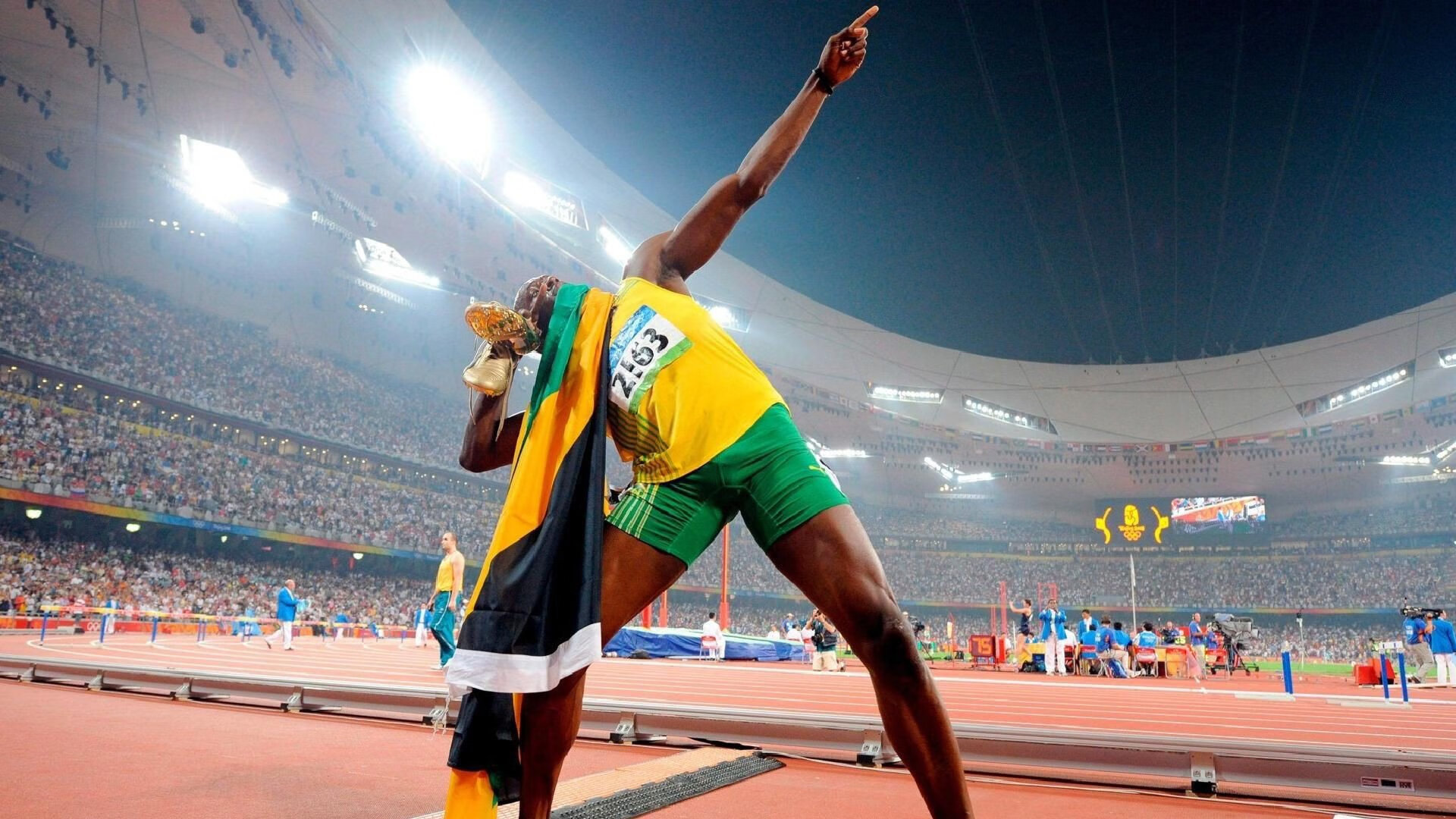 当C罗沉默时谁站出来?两个体育奇迹中的唯一性答案